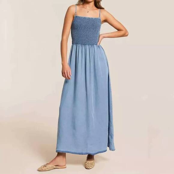 Z SUPPLY Dresses & Skirts - NEW Z SUPPLY bayside midi dress in medium chambray